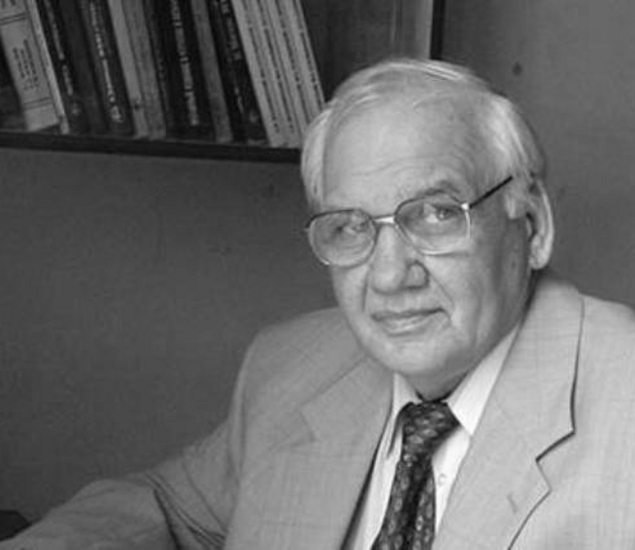 Скончался известный профессор физики СГУ Юрий Шараевский